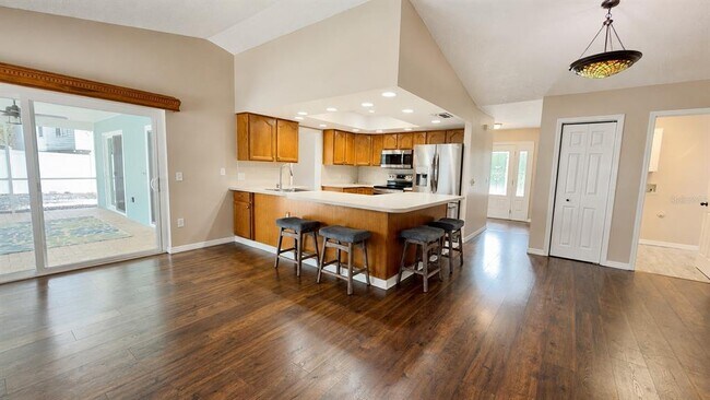 Building Photo - 2469 Lackland Ave
