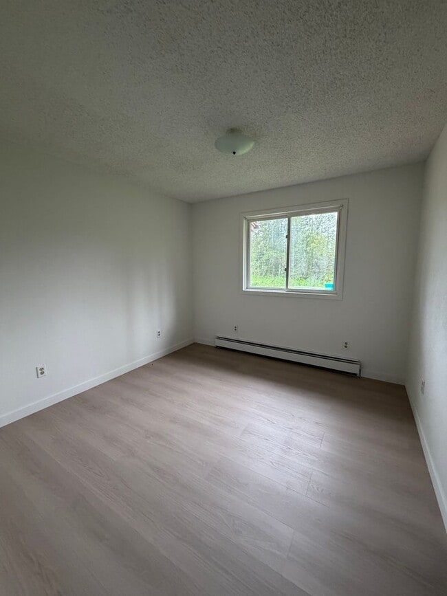 Building Photo - LONG-TERM RENTAL