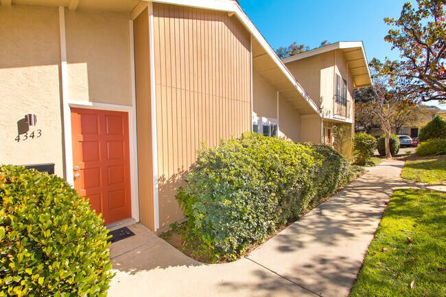 Building Photo - Elegantly Upgraded 2 Bed/1 Bath Condo in UTC with Private Patio/Washer & Dryer!