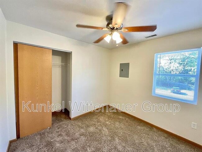 Building Photo - 1810 Jamestown Rd