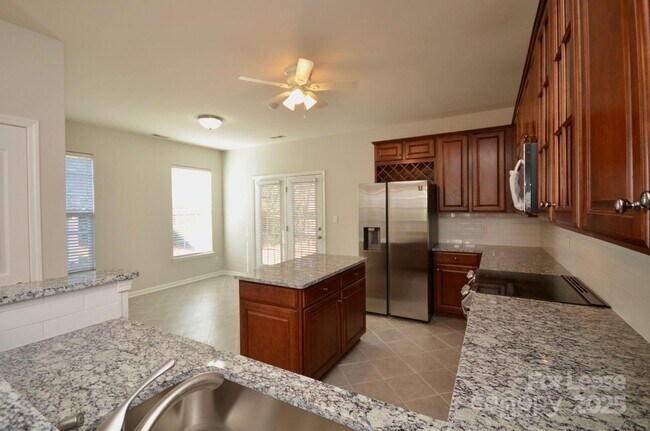 Building Photo - 3567 Creeping Flora Ln