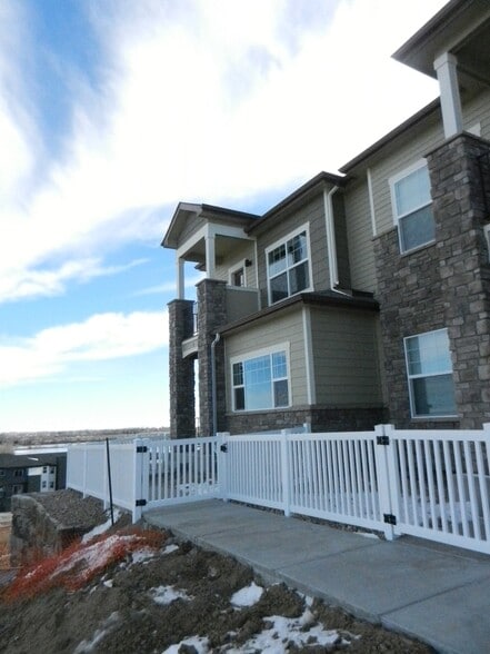 End Unit - 4846 Northern Lights Drive