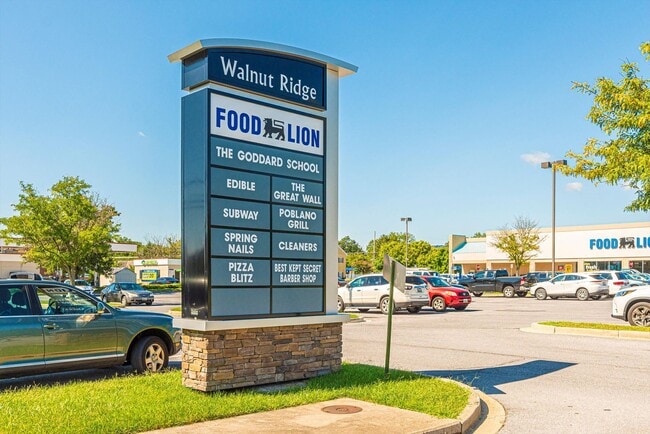 Building Photo - Elevator Condo in Frederick Pent House Level
