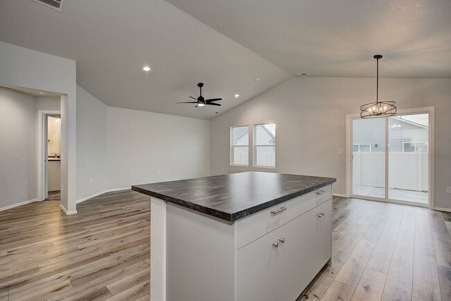 Building Photo - The 3 bedroom, 2 bedroom home also has a f...