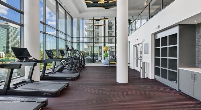 Building Photo - 1007 S Mint St