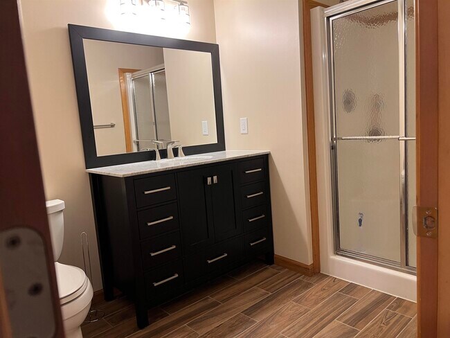 Building Photo - 4907 Pinewood Ct