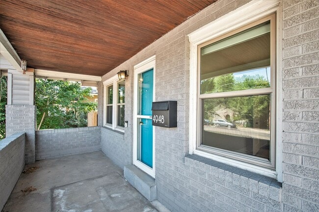 Building Photo - Charming 4Bed/2Bath Bungalow in Highlands