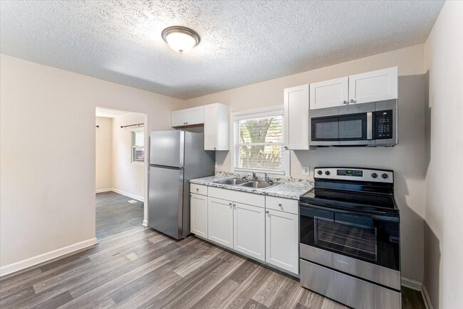 Building Photo - 158 Hamilton Cir