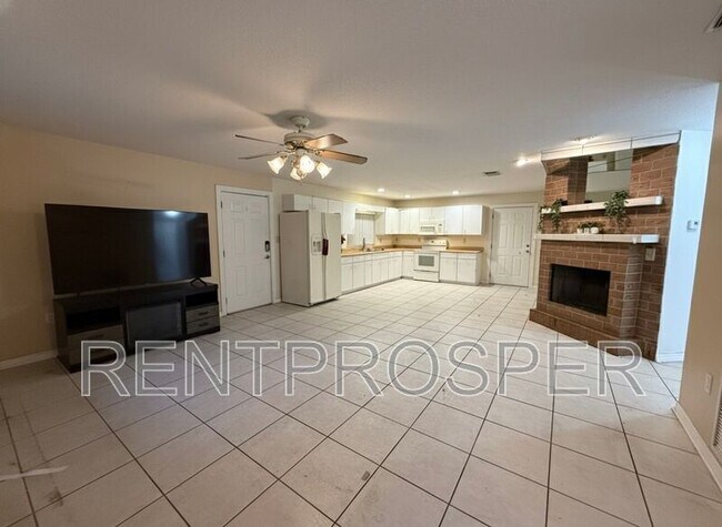 Building Photo - 2201 Granada Blvd