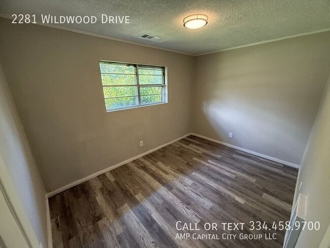 Building Photo - 2281 Wildwood Dr