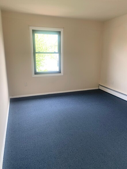 Building Photo - 615 McCandless Pl
