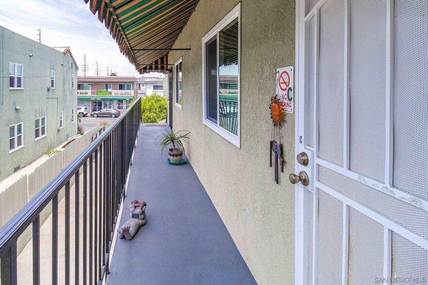 Exit - 3616 E 10th St