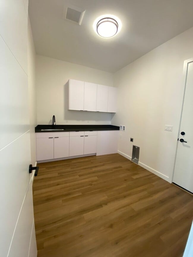 Building Photo - 3 Bedroom | 2.5 Bath Home in White Salmon