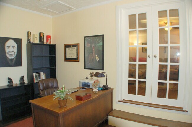 Building Photo - Move In Special! 50% Off First Months Rent