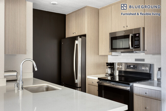 Building Photo - 3662 Barham Blvd