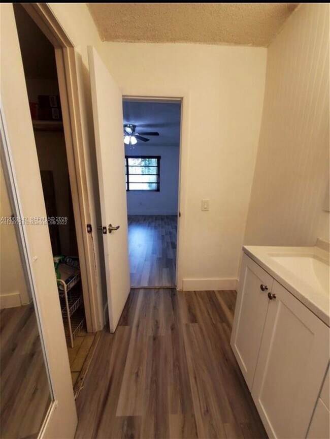 Building Photo - 3181 SW 13th St