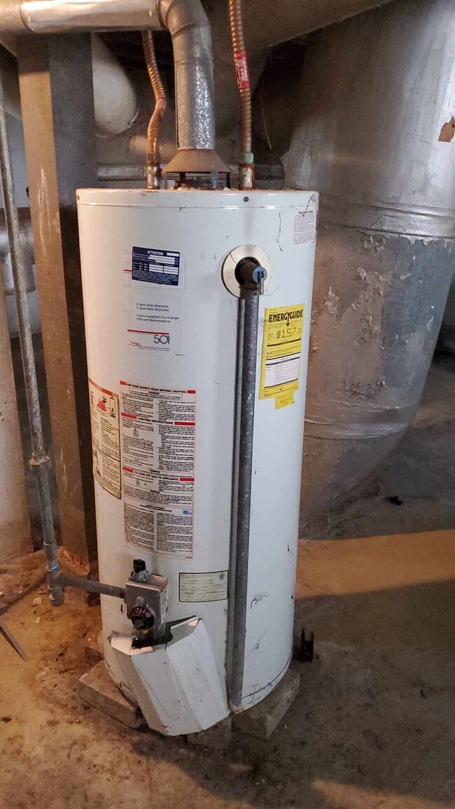 Building Photo - 1238 E Riverside Ave