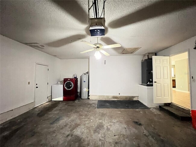 Building Photo - 109 E Osceola St