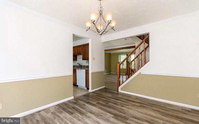 Building Photo - 6707 Ammendale Way
