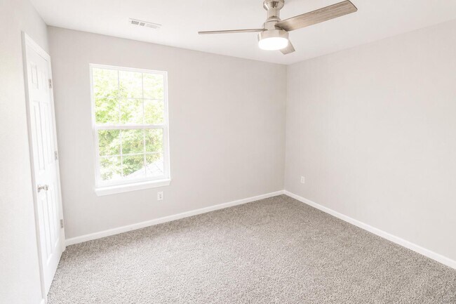 Building Photo - 5318 Godas Cir