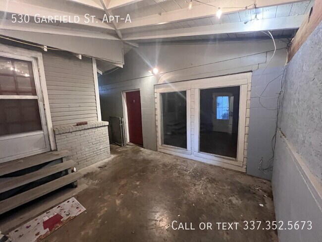 Building Photo - 530 Garfield St