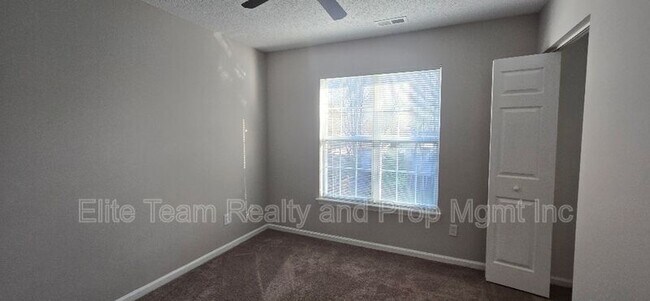 Building Photo - 14109 Southbridge Forest Dr