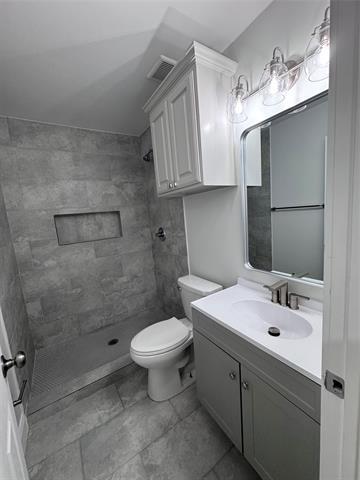 Building Photo - 2553 Wicker Ave