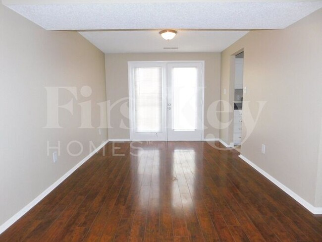 Building Photo - 7076 Autumnhill Ln