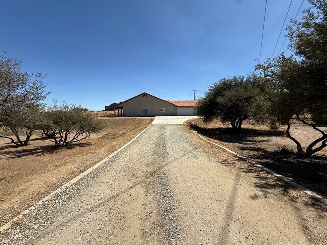 Building Photo - 10350 Mesquite St