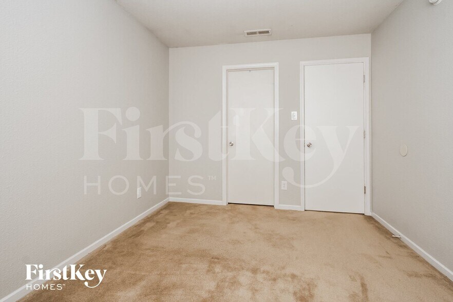Building Photo - 8435 Sansa St
