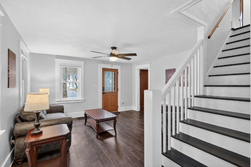 Building Photo - 430 N Linden St