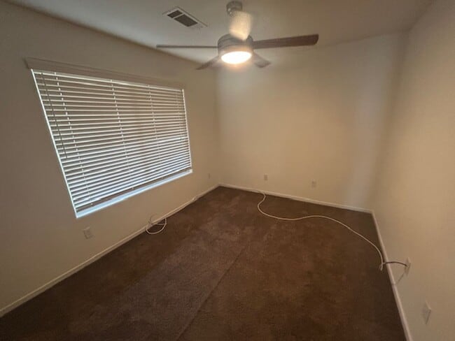 Building Photo - **MOVE IN SPECIAL $300.00 off first months rent**