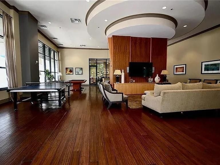 Building Photo - 3040 Peachtree Rd