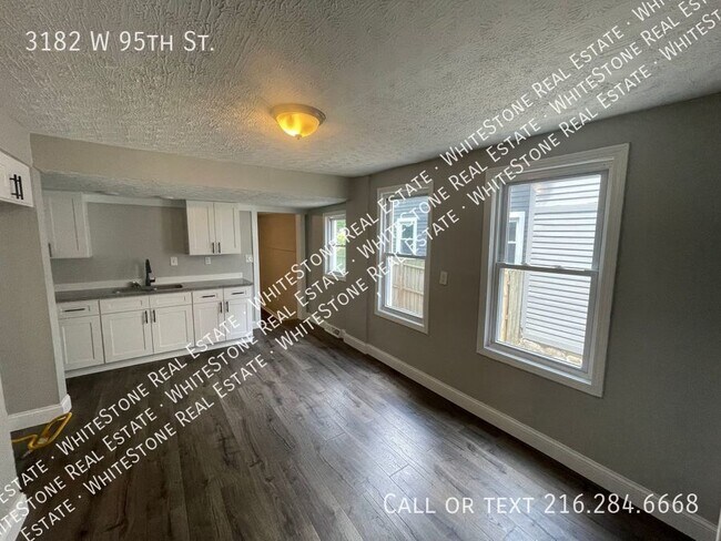 Building Photo - 3182 W 95th St