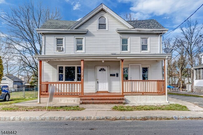Building Photo - 273 W Main St