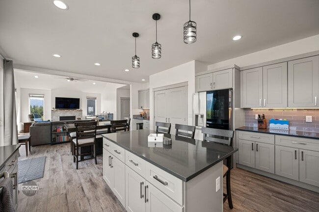 Building Photo - Premium 4BR Rental in The Ranch | Stunning Mountain Views | Easy Community Location | Automatic G...