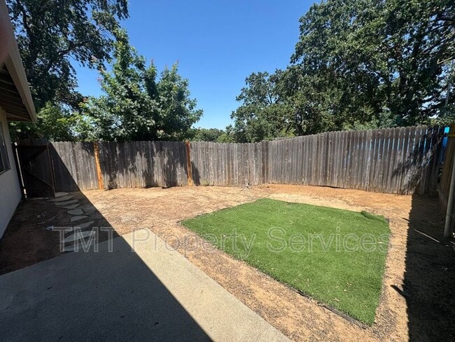 Building Photo - 9341 Camada Ct