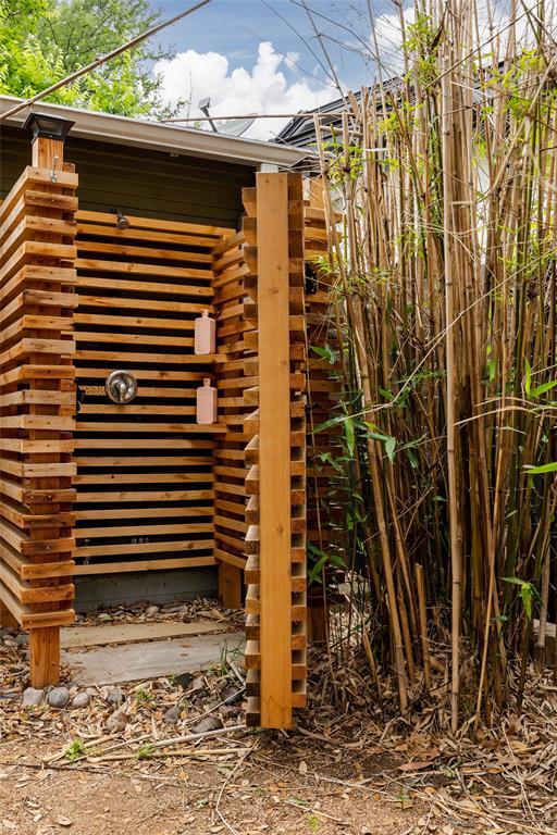 Building Photo - 1504 Treadwell St