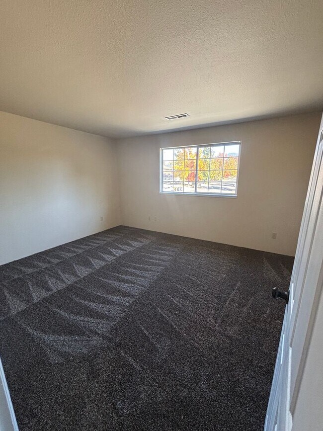 Building Photo - 2038 Campus Dr