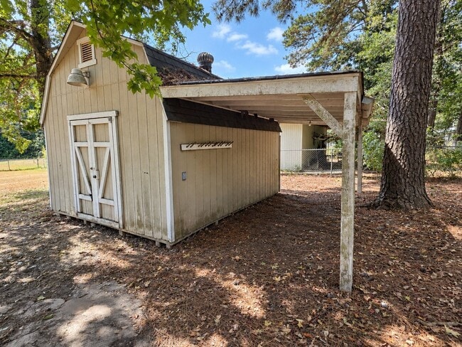 Building Photo - 167 Ramona Dr