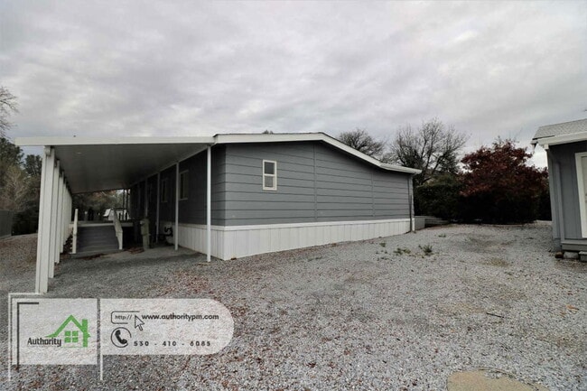 Building Photo - 16624 Power Line Rd