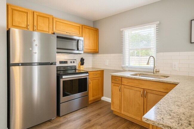 Building Photo - 8622 N 39th St