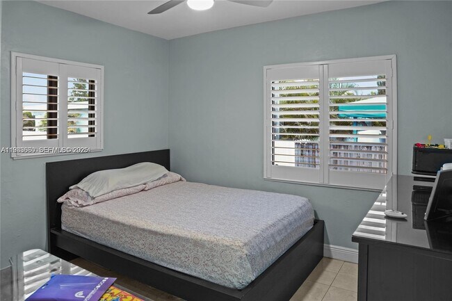 Building Photo - 117 W 34th St