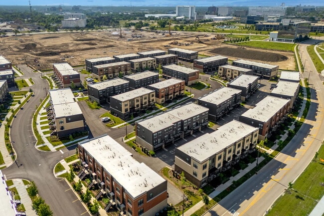 Building Photo - 2246 Venture Dr
