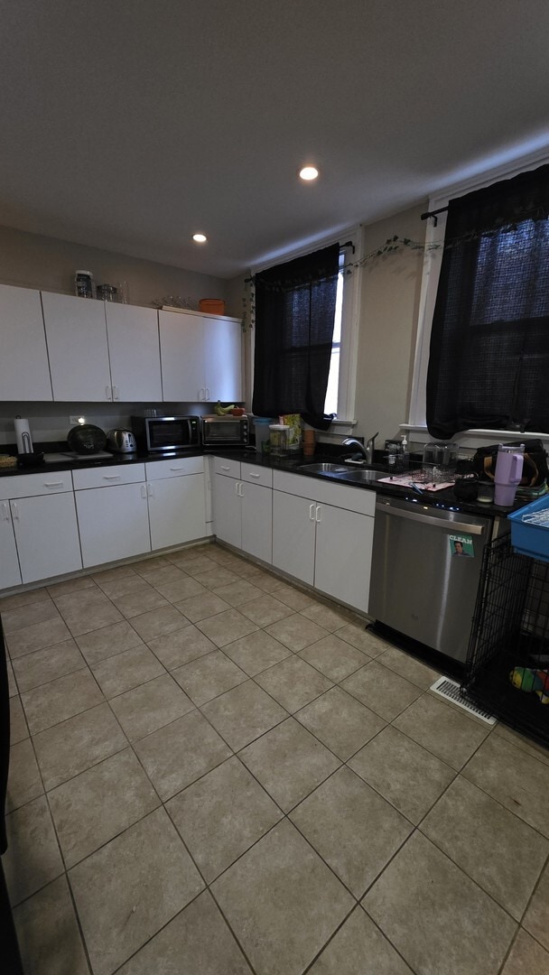 Building Photo - 314-316 W Main St