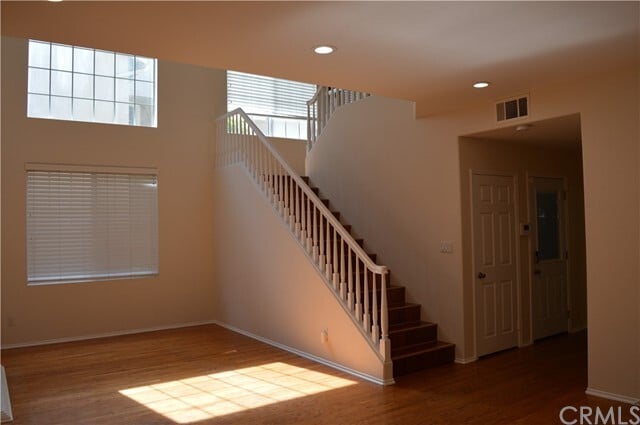 Building Photo - 15272 Rousseau Ln