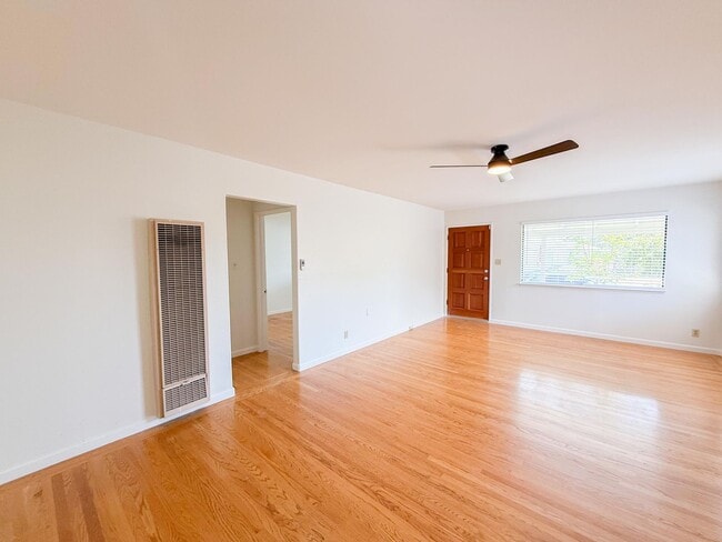Building Photo - Floresta Gardens San Leandro Ranch Home
