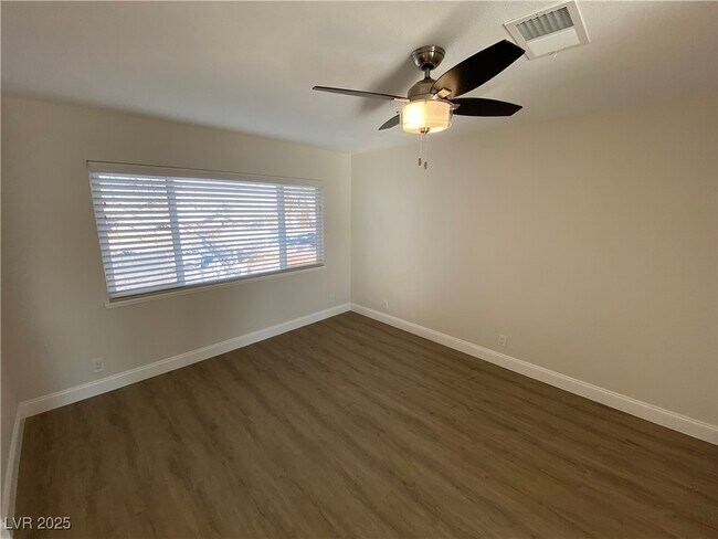 Building Photo - 7409 Bagdad Ct