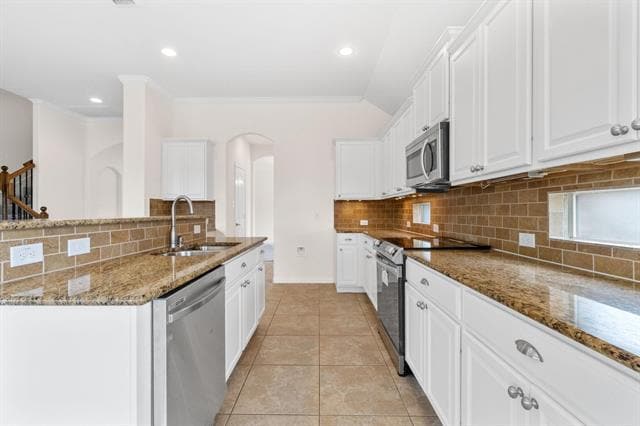 Building Photo - 1705 Medina Ln