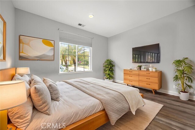 Building Photo - 2548 Ironbark St